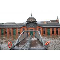 1366_0002 Fischauktionshalle und Anleger, Wassertreppe bei Sturmflut - Hochwasser in Hamburg.  | Altonaer Fischmarkt und Fischauktionshalle